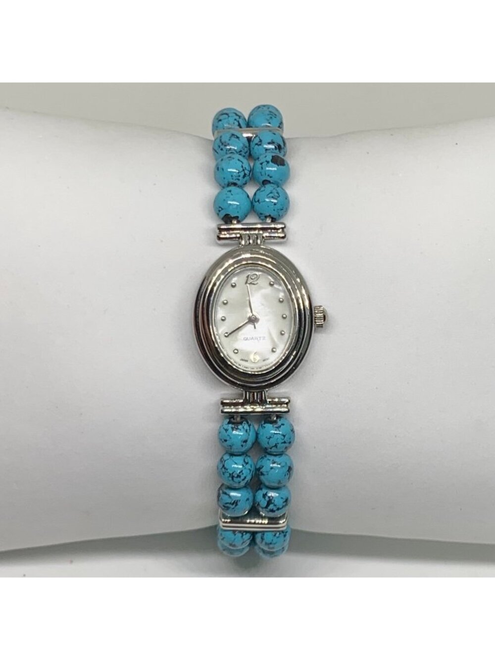 turquoise beaded bracelet silver tone women watch mop dial 19mm oval 7” running
